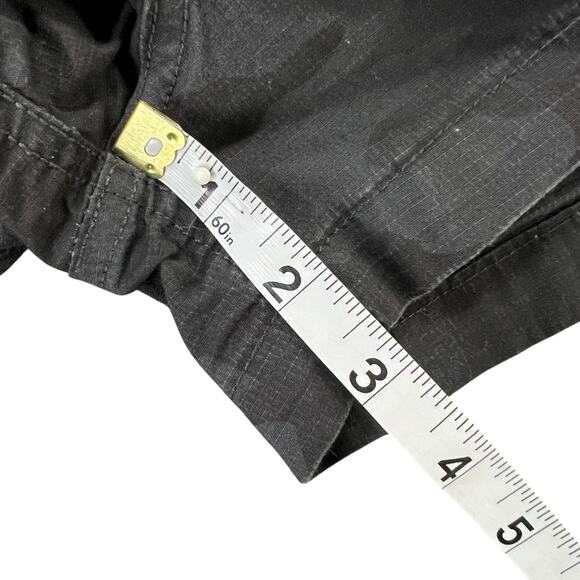 Vuori Ripstop Shorts Womens XS Black Camo Walking Running Sporty Casual Gorpcore - Picture 10 of 14